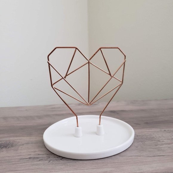 IMM Living Coxet Wire Heart Jewelry Holder - Picture 11 of 11